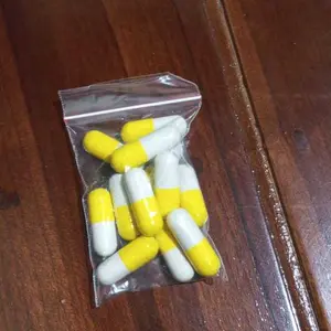 OBAT CACING KARPET MERAH (12 KAPSUL) ORIGINAL 100%