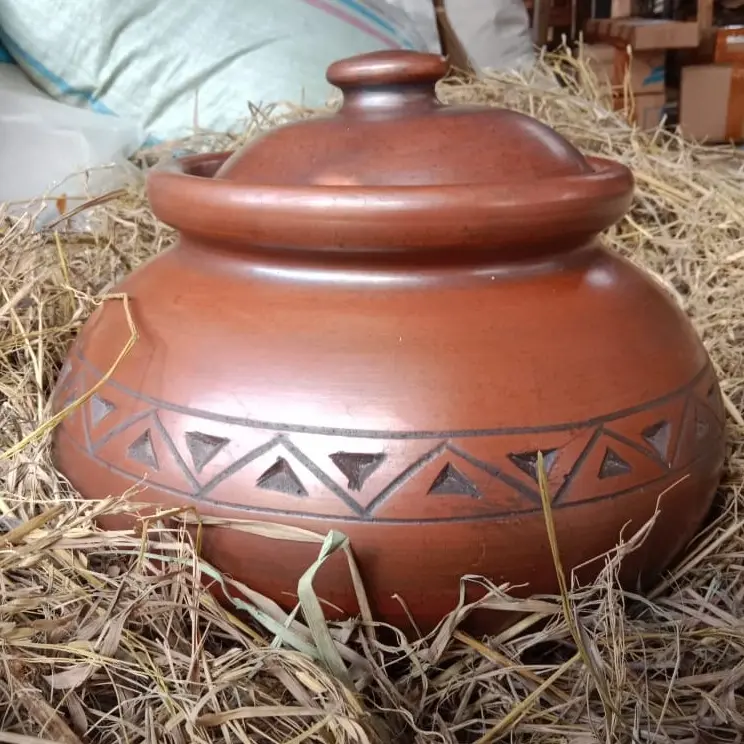 gentong beras grabah kendil beras tempat beras tanah liat 8 kg Free Packing Kayu