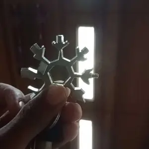 Kunci salju 18in1 multi tool gantungan kunci multifungsi pocket tool 18in1 snowflake tool
