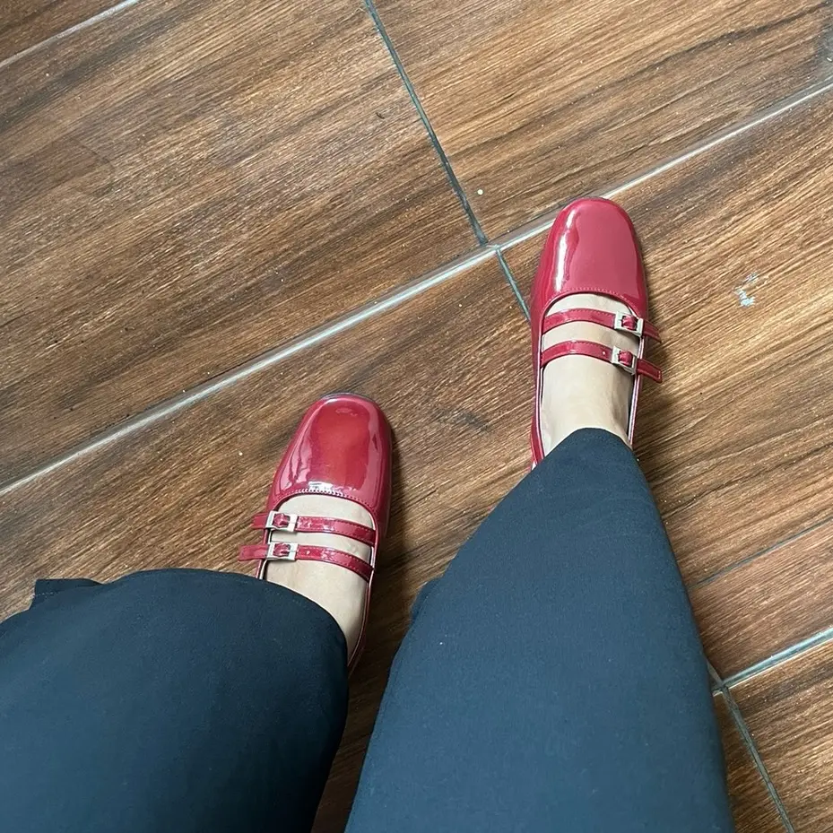 Alea Sepatu Mary Jane Wanita
