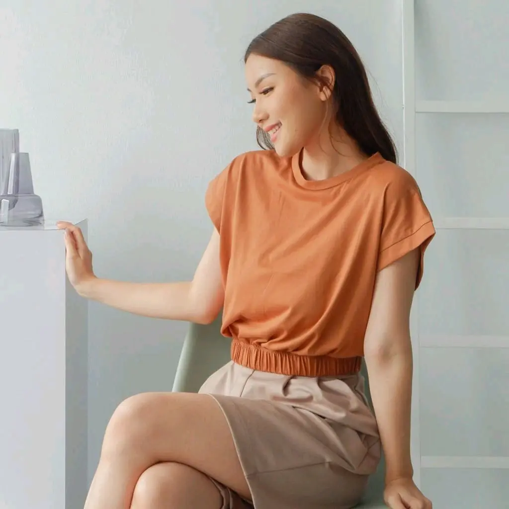Baju Atasan wanita Model crop top karet pinggang Nyaman Polos
