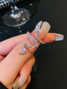 Anillo elegante con patrón de serpiente para mujer, diseño ajustable, joyería perfecta como regalo de San Valentín y accesorio para uso diario