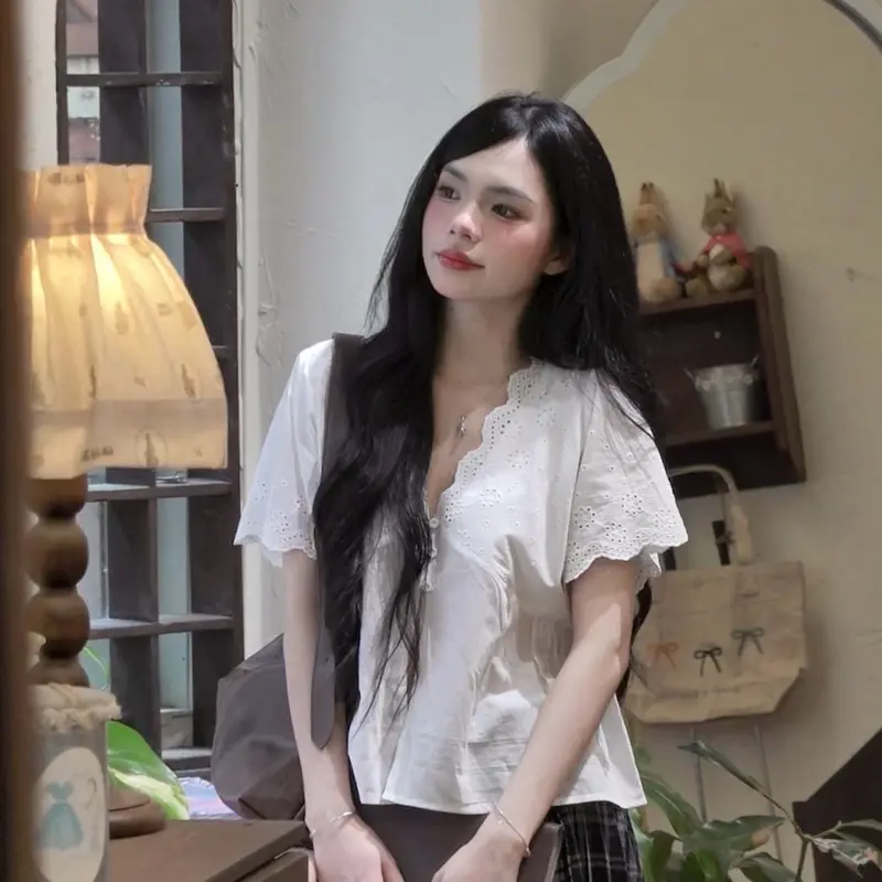[SMOR ROOM] Áo sơ mi kiểu nữ phối hoa thêu cotton SORA | BigBuy360 - bigbuy360.vn