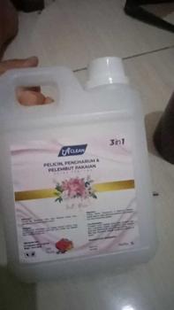 Product Review of Amorens Pelicin Setrika Pakaian / Pafum Laundry & Pewangi Pakaian 1 liter 3 in 1 Wangi Tahan Lama [1000ml] from a**a 0