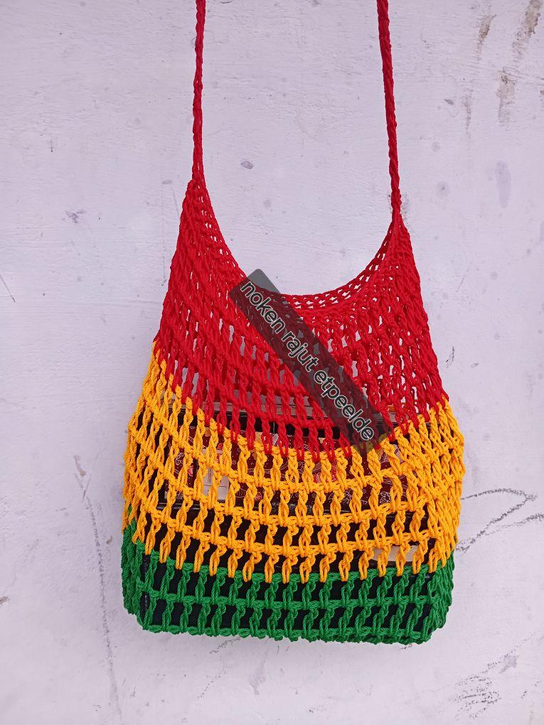 Noken Papua Bisa Muat Alkitab Buku Kecil dan HP Noken Jaring Ini Bisa Suci Ulag dan Tidak Mudah Rusak Warna Merah Kuning Hijau