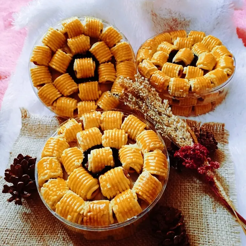 Kue Nastar Gulung Lumer Toples 250gr 0
