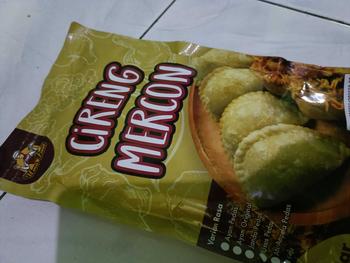 Product Review of 1 Pack Cireng Mercon Umafood Isi Ayam Suwir Pedas / Jando Pedas / Usus Pedas / Ati Pedas / Keju from s**n 0