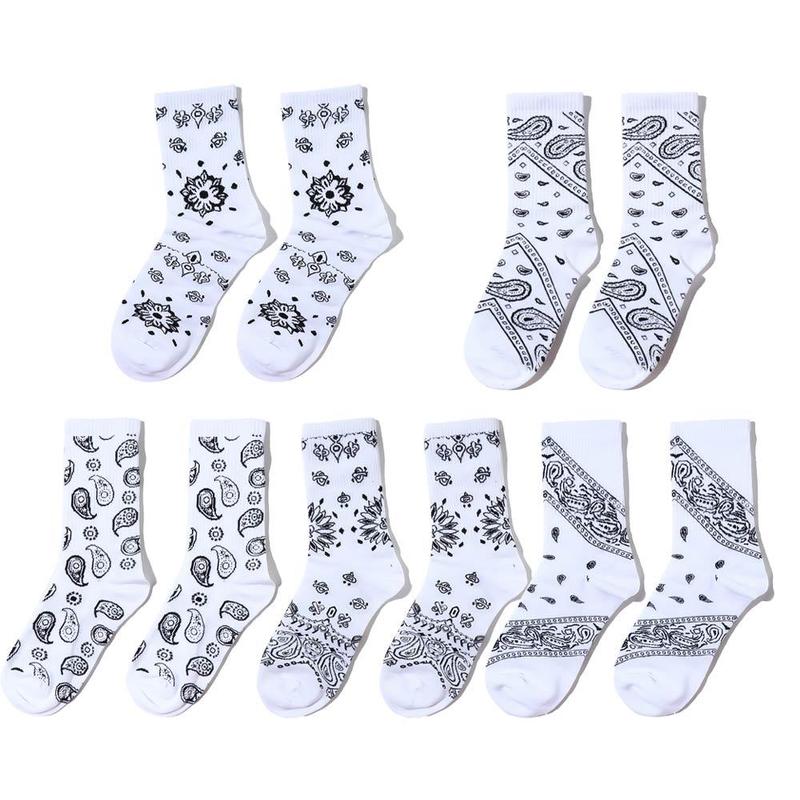 Product Introduction of Breathable Fashion Cotton Harajuku Sports Male Middle Tube Socks Women Hosiery Korean Style Socks Paisley Flower Socks 12