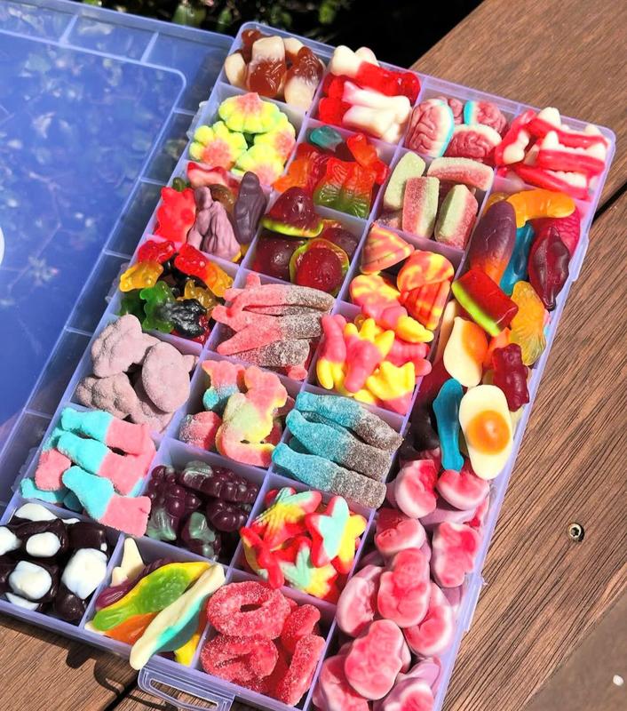  Trolli Kẹo Dẻo Mix Vị Trái Cây Size kẹo To 100g - Vị Đa Dạng Hấp Dẫn Cho Người Yêu Thích Kẹo Dẻo Lớn 