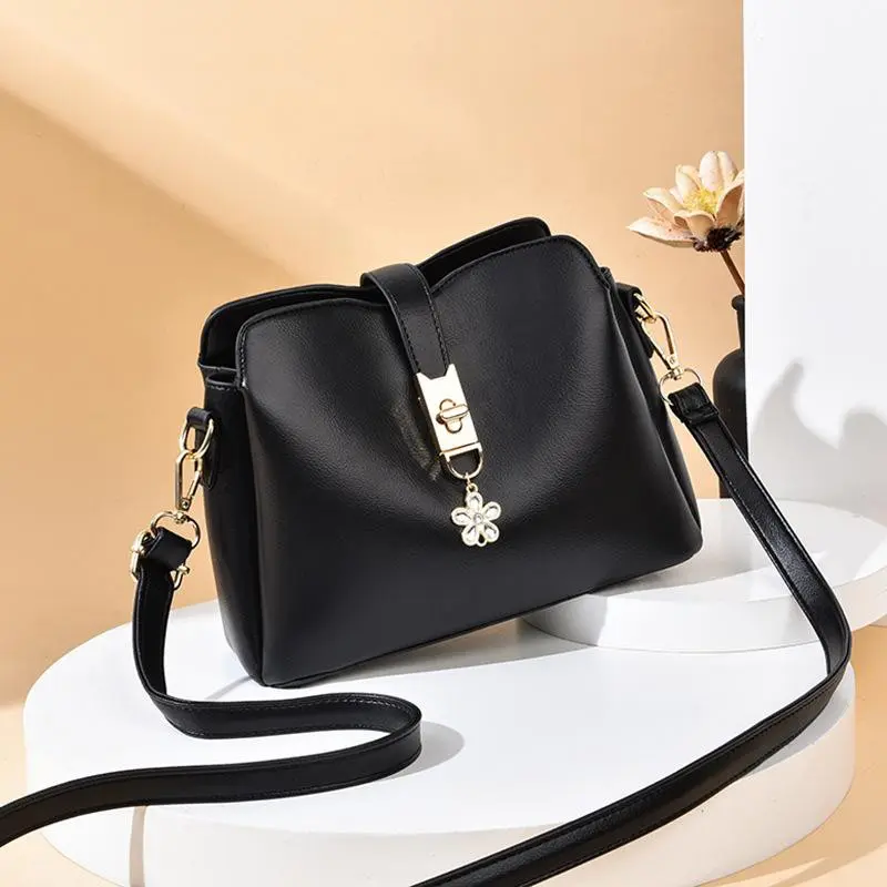 BJ43165 - BLACK/GREEN/KHAKI/PINK/WHITE - TAS SLEMPANG IMPORT TAS WANITA FASHION IMPORT MODIS ELEGAN TERMURAH TERLARIS TERBARU BAGSTORE JAKARTA TAS BATAM ELJ5636 LT1463 BQ3165 JT551 CR7863