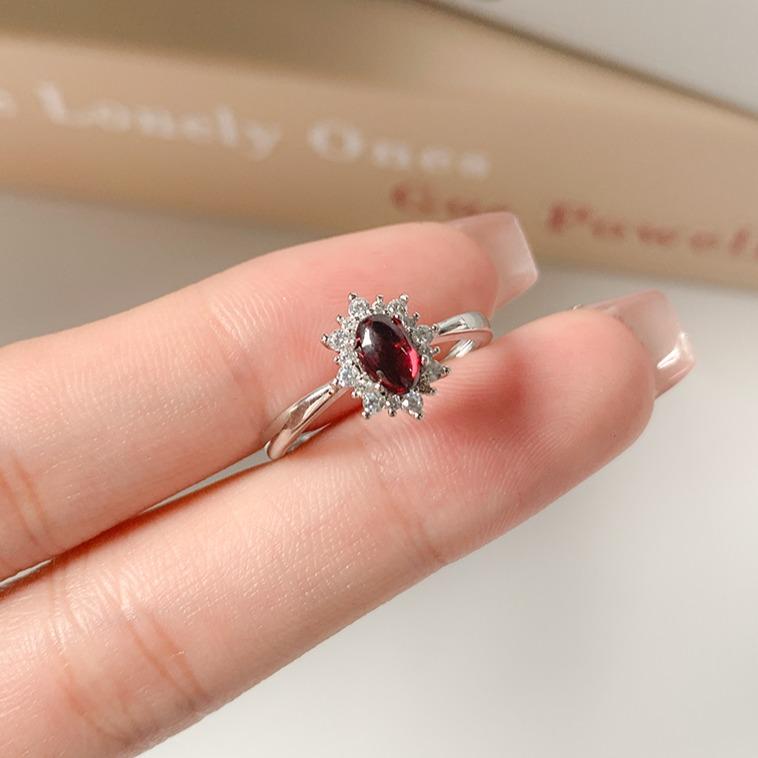 Oval ring, flower inlaid stone ring, natural garnet ring, female ring, temperament live ring 4