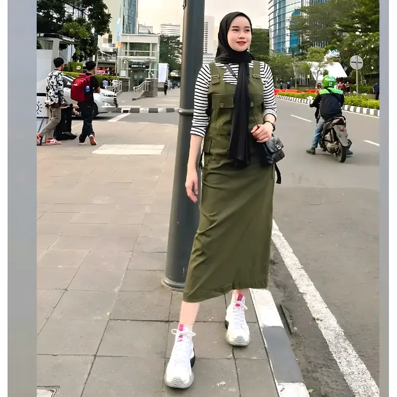 Elizabeth Overall Cargo Wanita Polos Katun Twill Combed Panjang 2