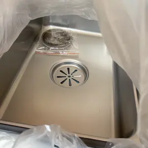 Set Lengkap Bak Cuci Piring Stainless Steel – Ketebalan 3,0 mm, material SUS304 (termasuk keran tarik yang dapat disesuaikan, bak tambahan bagian dalam, dispenser sabun, dan alat pembilas gelas)