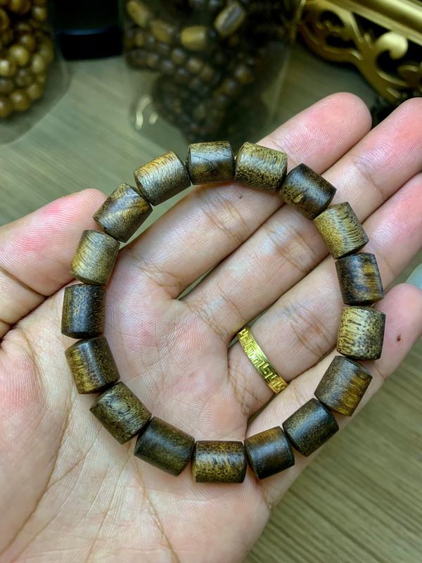  Vòng Tay Trầm Hương Lu Thống Tự Nhiên 10mm Hương thơm mộc mạc | Trầm Hương Phúc Tử Vi 