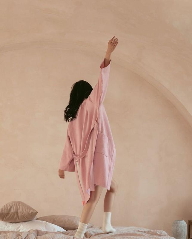 Product Introduction of Bathrobe Female Water-Absorbing Quick-Drying Hotel Beauty Salon Bathrobe Couple Nightgown 6
