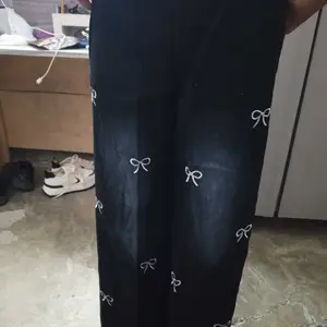 CELANA SKENA KULOT JEANS ANAK PREMPUAN UNTUK USIA 6-13 TAHUN BORDIL BINTANG BESAR ,LUCU KEKINIAN