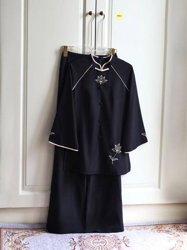 DL158 MÀU ĐEN Họa Y Pháp Phục bộ Đồ Lam Đi Chùa,Nữ big size phật tử truyền thốn thiết kế cao cấp chất lụa tuyết Women hoa sen trung niên cho mẹ phục áo bà ba Tơ