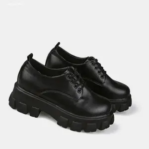 Sepatu Sekolah Docmart Anak Perempuan / Sepatu Sneakers Wanita Fashion Korea | Hot Item
