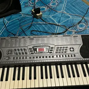 Alat musik keyboard techno t-9600