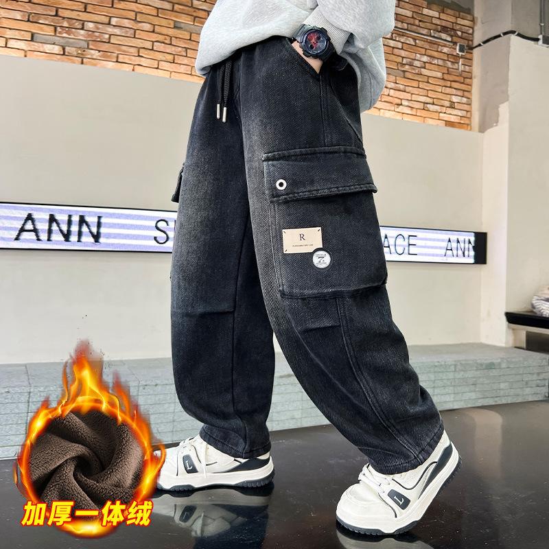 Quần bò bé trai xịn xò 20-50kg, phong cách thể thao, chất jeans mềm đẹp, mẫu HELLO 3