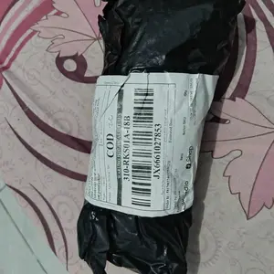 【Ready Stock】Glad2Glow MUGWORT ACNE GEL MASK - Atasi Jerawat Seketika & Kontrol Minyak! Formula Cerah dengan Daun Mugwort Alami Centella Salicin & SymCalmin, Sensasi Dingin Menenangkan, Cocok untuk Kulit Berminyak dan Berjerawat