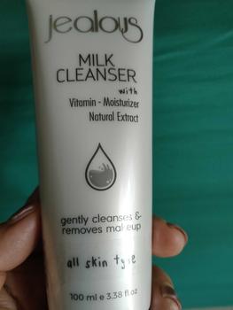 Product Review of Milk Cleanser susu Pembersih Pencerah dan Pelembab wajah penghilang make up Kotoran Mencerahkan from p**i 0