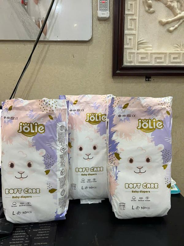 combo 3 bich bỉm jolie ,150 chiếc bỉm quần, bỉm dán thấm từ 500-700ml , mềm êm , mỏng nhẹ . thấm tốt . suât anh