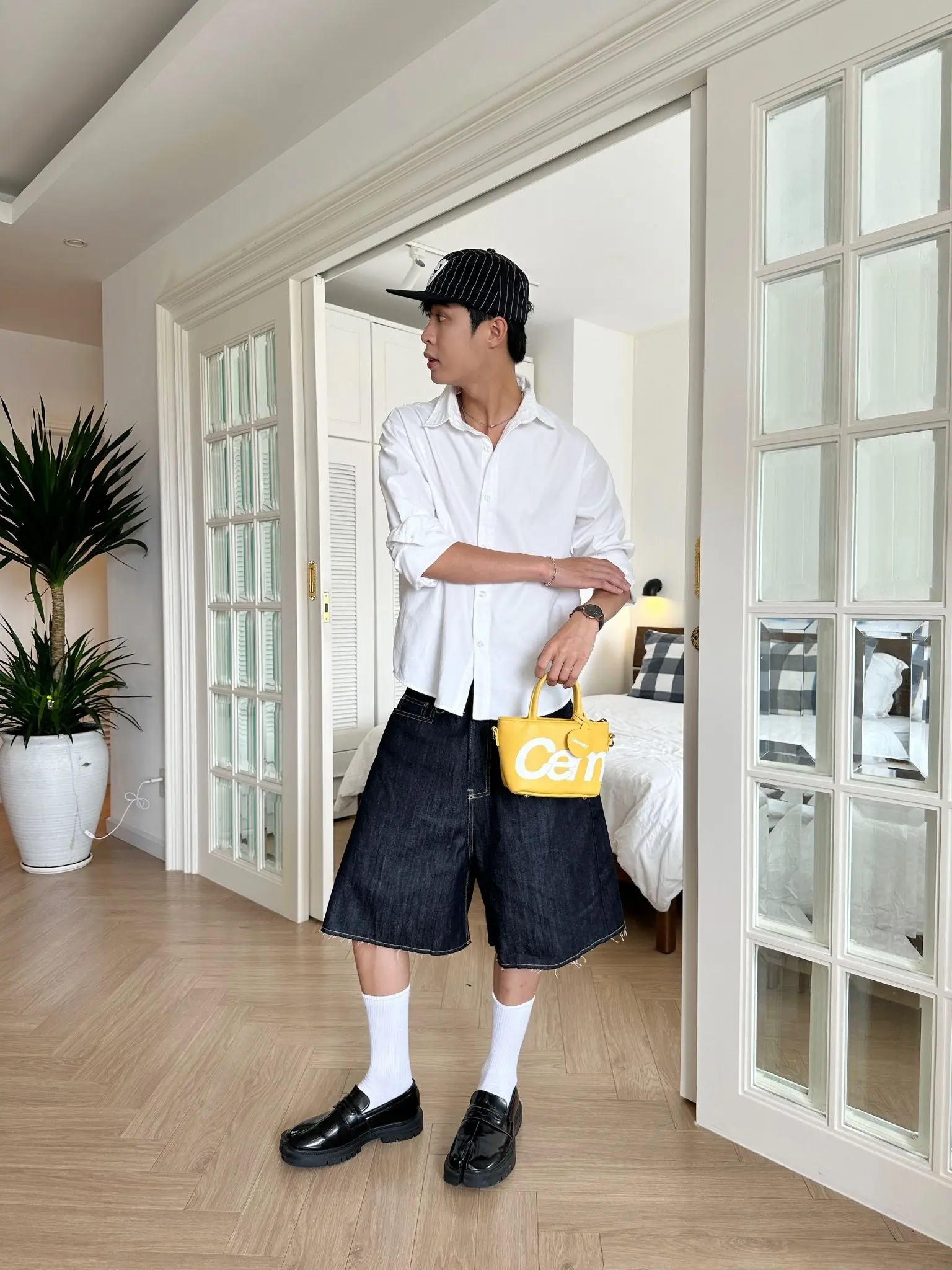 Túi Đeo Chéo Mono Cemmery Local Brand Size Mini Đựng Vừa Điện Thoại Da PVC 8 Màu | BigBuy360 - bigbuy360.vn Túi Đeo Chéo Mono Cemmery Local Brand Size Mini Đựng Vừa Điện Thoại Da PVC 8 Màu | BigBuy360 - bigbuy360.vn