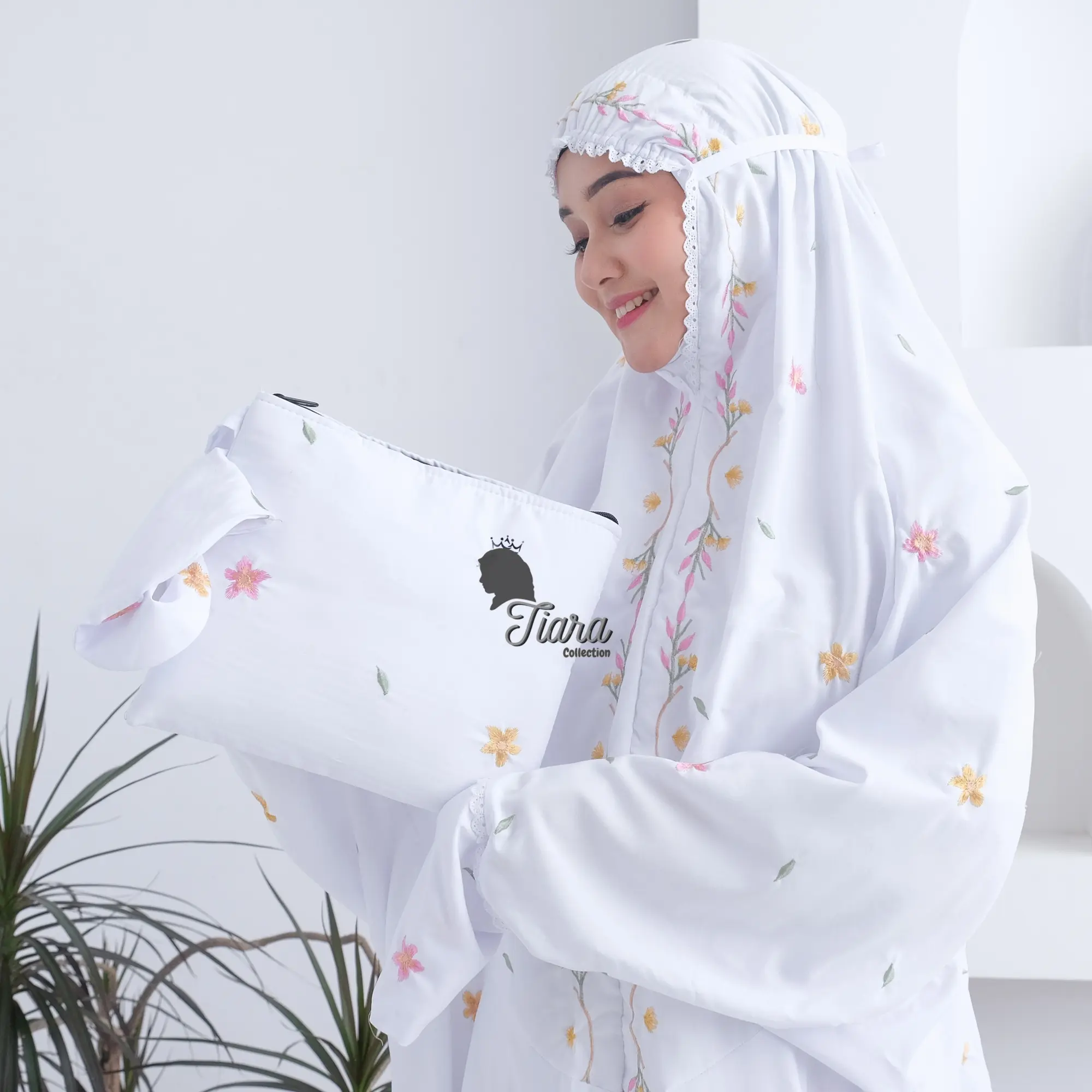 Mukena Tiara - Mukena Terusan Bordir Zahrah