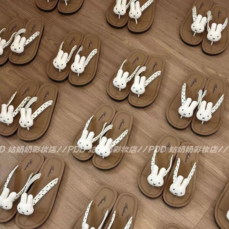 Dép Sandal Nữ Đi Biển Gắn Gấu Cute _ Ngọt Ngào Dễ Thương Dép Tông Nữ Dép sỏ ngón đi biển