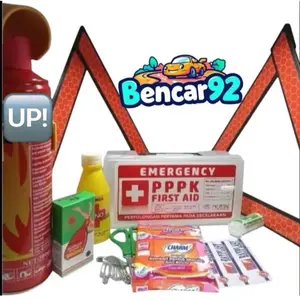 Paket 3in1 Emergency Kotak Darurat Dalam Mobil Kotak Obat Segitiga Pengamanan Dan Semprot Padam Portabel Car Motorcycle