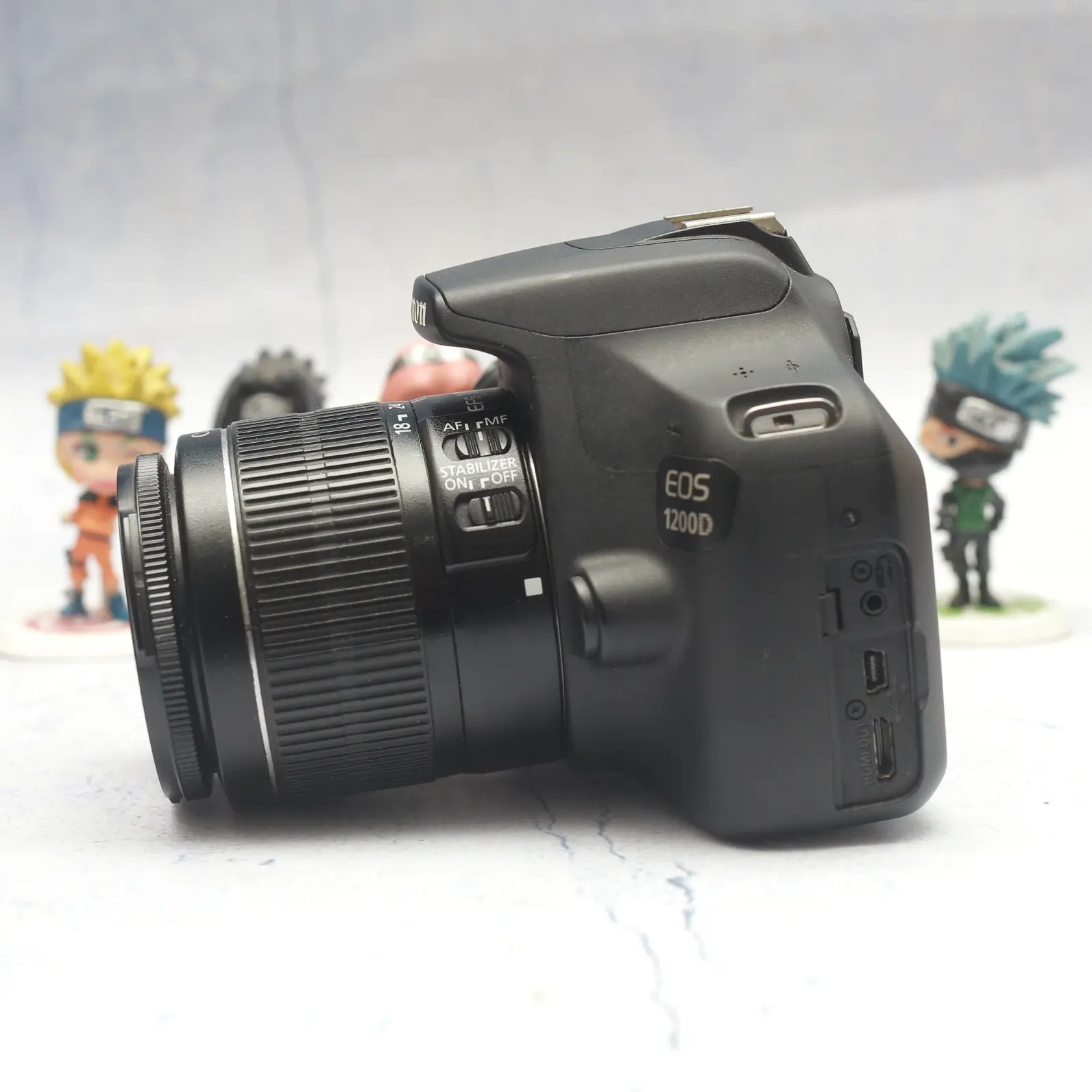 Kamera 1200D Lensa Kit 18-55mm F3.5 DSLR - VG