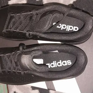 adidas Tennis & Lifestyle Advantage Base 2.0 Shoes Unisex Black ID3888