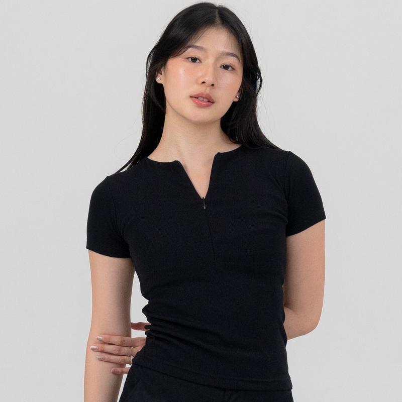 Theresa Top - Atasan Wanita Rib Knit Lengan Pendek Zip Front Short Sleeve 1