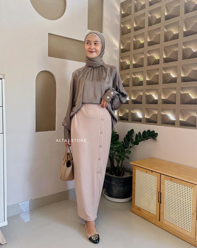 Adeline Skirt by altaj - Rok Knit - Bawahan Wanita Casual 2