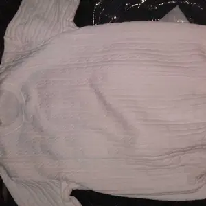 Ryusei Sweater YURA Knit – Sweater Knit dengan Tekstur Unik