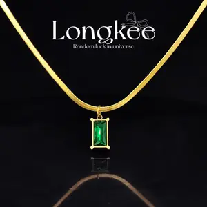 BESTSELLER! Kalung Titanium Zamrud Hijau Kilau Tinggi​​ Aksesoris fesyen untuk wanita