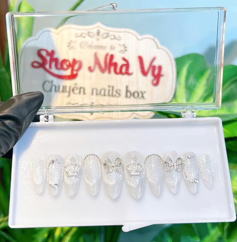 Tổng Hợp 10 Mẫu Nails Thiết Kế 24 Móng Mắt Mèo , Omber Xinh Xắn