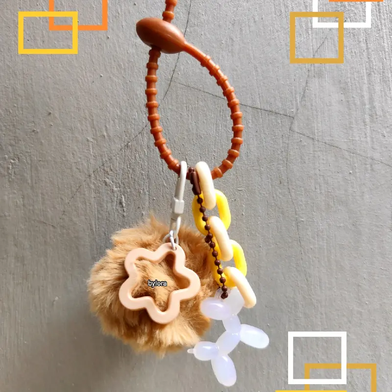 Bagcharm Pompom Bylora (Gantungan Tas Pompom) macrame bag 5