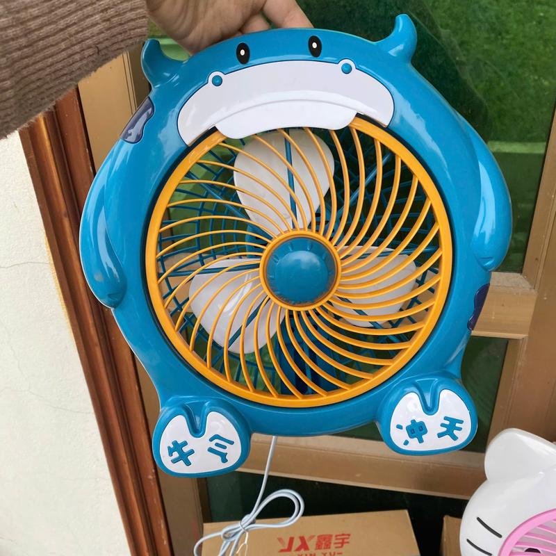 Quạt cắm điện Hình Thú cute ngộ nghĩnh (GIAO NGẪU NHIÊN) 5