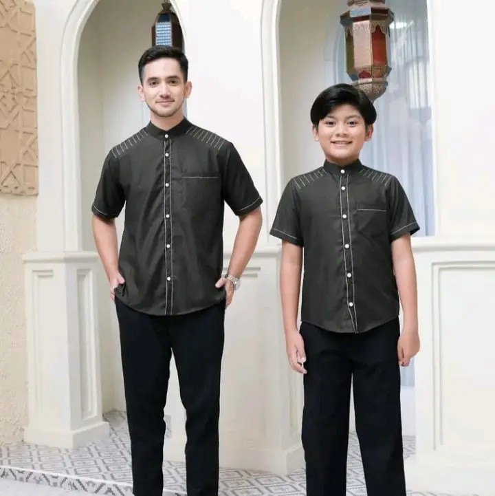 Naza Koko Couple Ayah Dan Anak Setelan Sarimbit Burgundy Koko lebaran Motip Benang Simpel Elegan 1