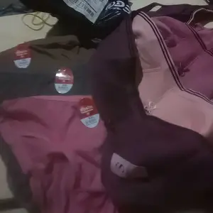 3/6 Pcs WINALIN Paket Murah Meriah Celana Dalam Dan Bra Dalaman Wanita Remaja-Dewasa CD BRA Katun Lembut Bh Tanpa Motif Busa Tipis Setelan