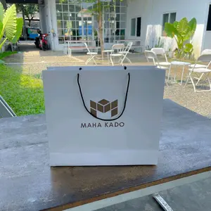 Paperbag Eklusif By Maha Kado Tas Hadiah Kualitas Premium untuk Berbagai Acara