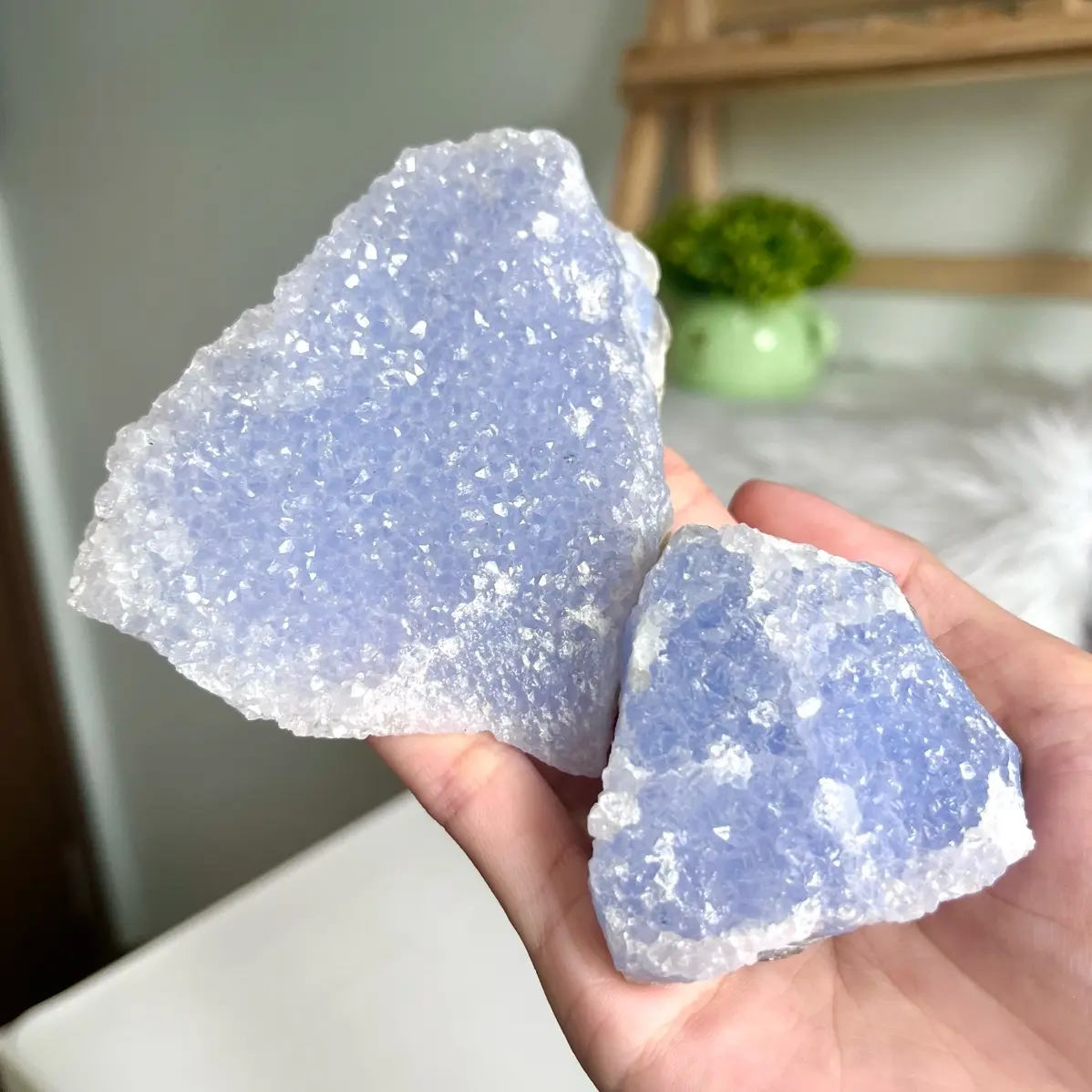 [BYU CRYSTALS] Sparkly Druzy Blue Lace Agate Raw Stone