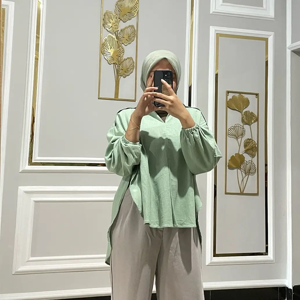 Arumi blouse V-Neck Poloss