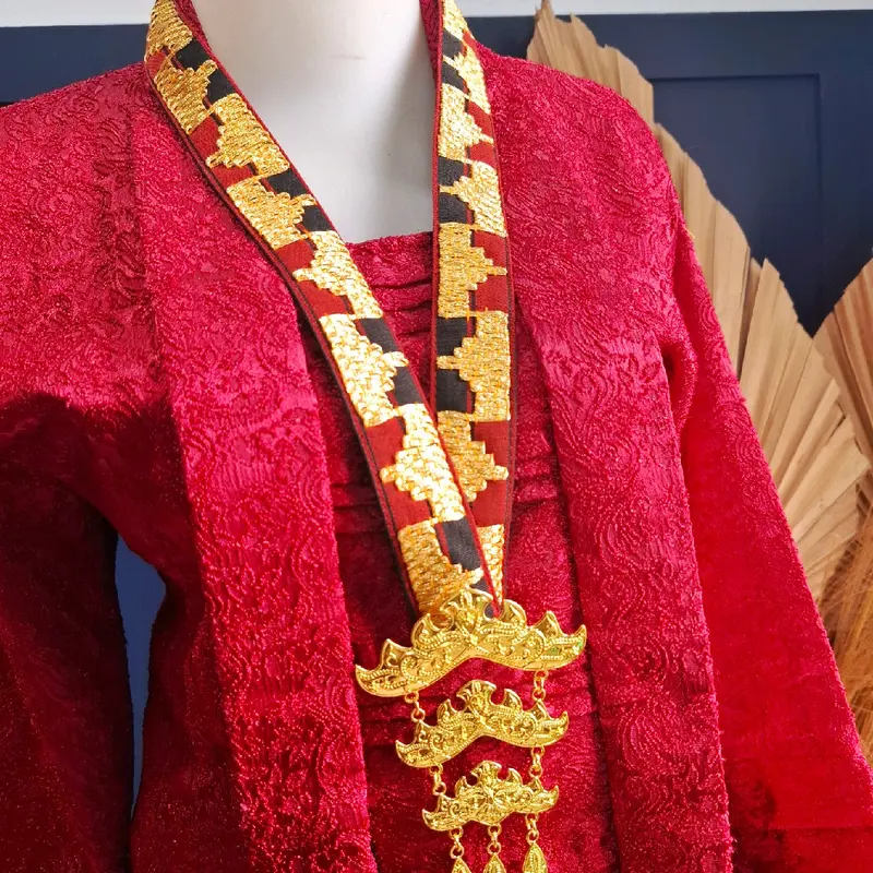 Kalung Tapis Rantai Bros Siger Khas Lampung - Selendang Syal 1