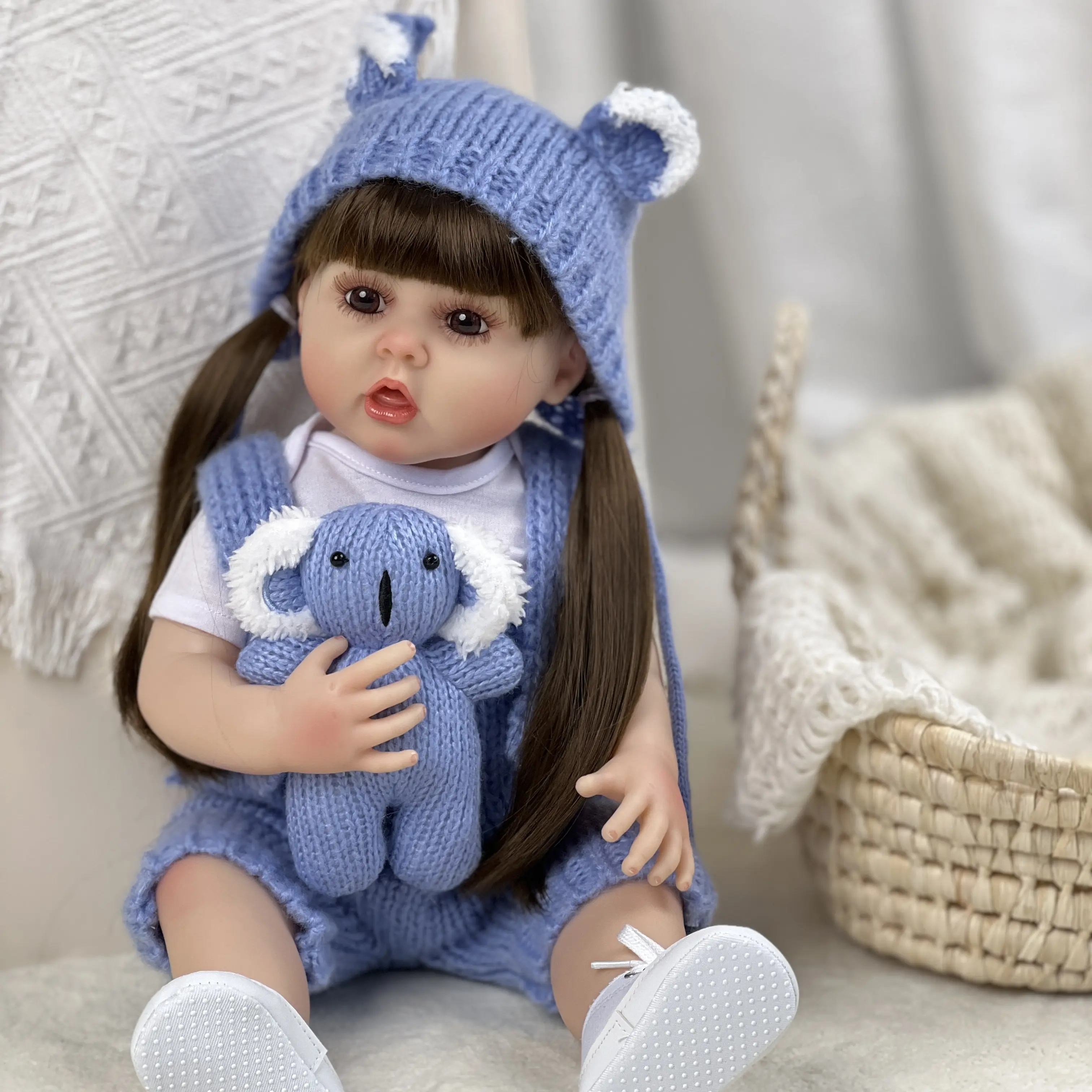 Y&S  22 Inch Reborn Bebe Waterproof Lifelike Newborn Baby Realistic Doll Handmade Soft Vinyl Bebe Newborn Doll Gifts for Children Gift Can have bath