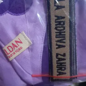 Bordir Nama Sekolah Uk 9x2cm SD SMP SMA Bordir Tebal Bagus Dan Rapi Pengerjaan 1 Hari Jadi Harga Satuan Rapi Dan Bagus(minimal pemesanan 2 ya )