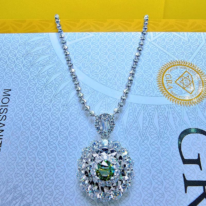 NHJ - D04 Dây chuyền bi tròn chạm máy phối mặt hoa mai CHỦ MOISSANITE 5MM XANH LÁ . Chất liệu bạc ý xi bạch kim