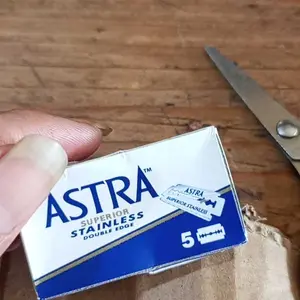 Pisau Silet ASTRA Superior Stainless Steel - Pencukur, Razor